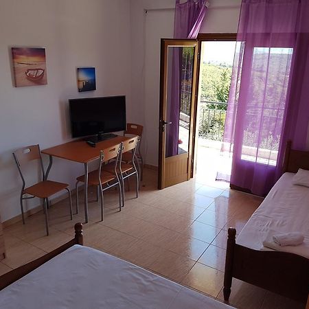 Vila Melpo Apartments Ilias Ngoại thất bức ảnh